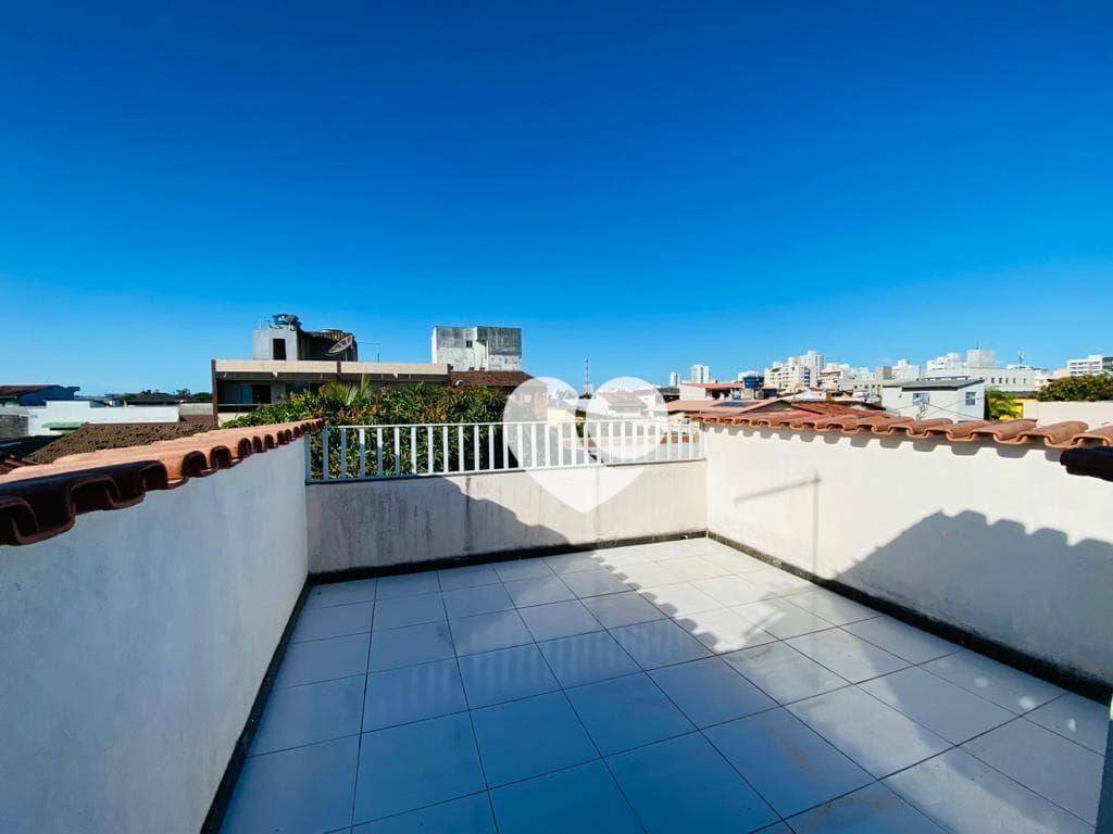 Casa à venda com 10 quartos, 377m² - Foto 27