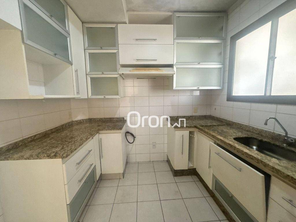 Sobrado à venda com 3 quartos, 150m² - Foto 1