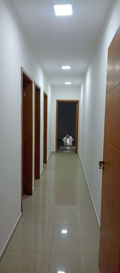Casa à venda com 3 quartos, 135m² - Foto 2