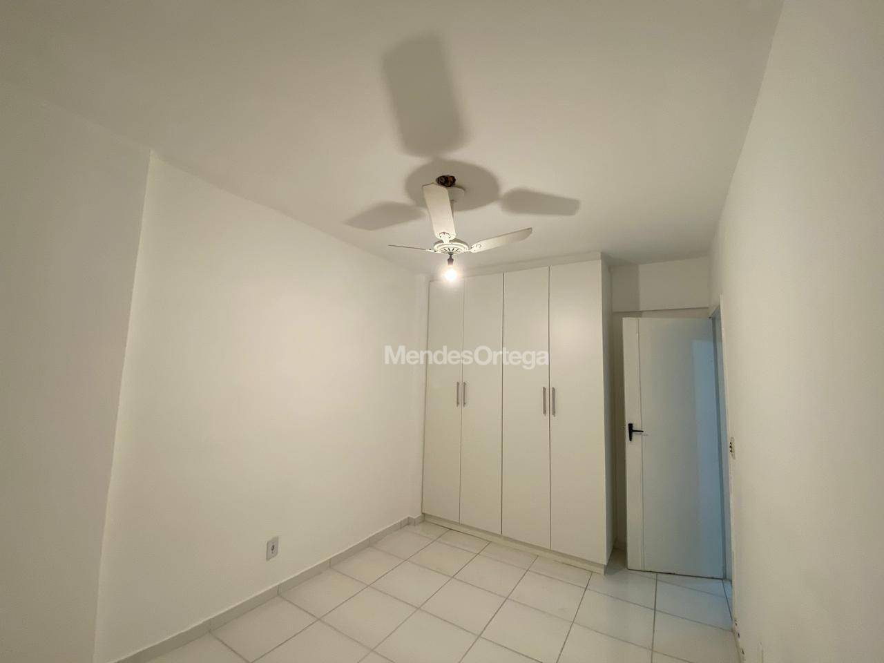 Apartamento para alugar com 2 quartos, 70m² - Foto 15