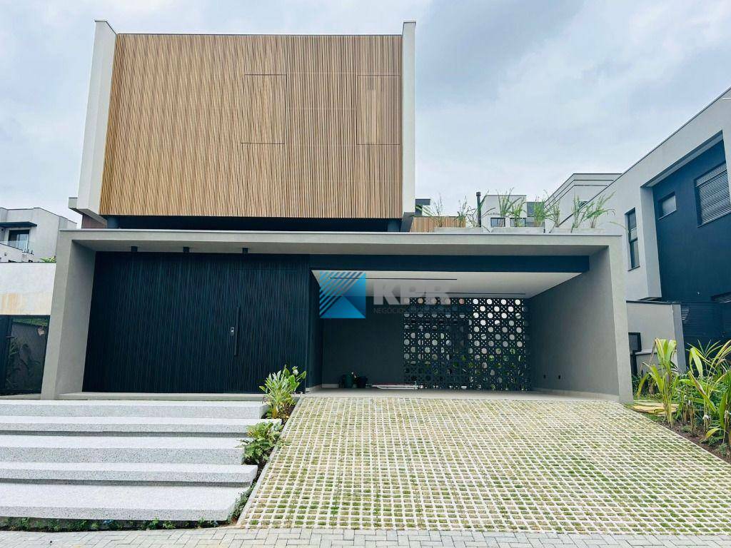 Casa de Condomínio à venda com 4 quartos, 390m² - Foto 4