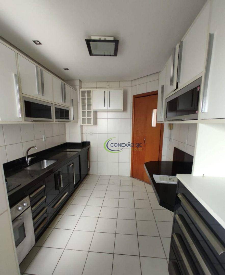 Apartamento à venda com 3 quartos, 107m² - Foto 13