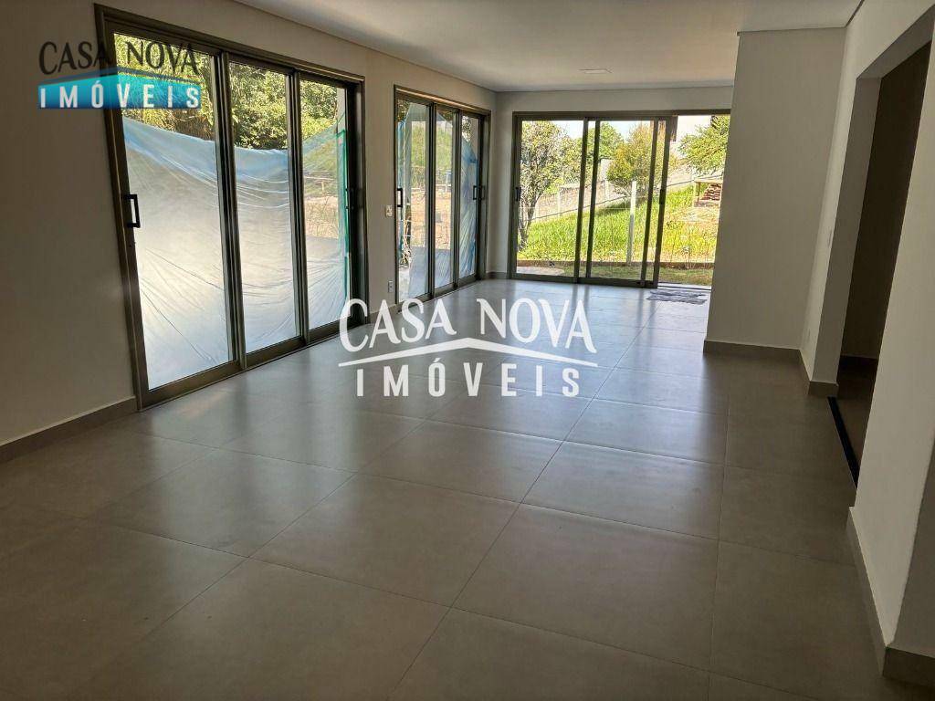 Casa de Condomínio à venda com 4 quartos, 300m² - Foto 3