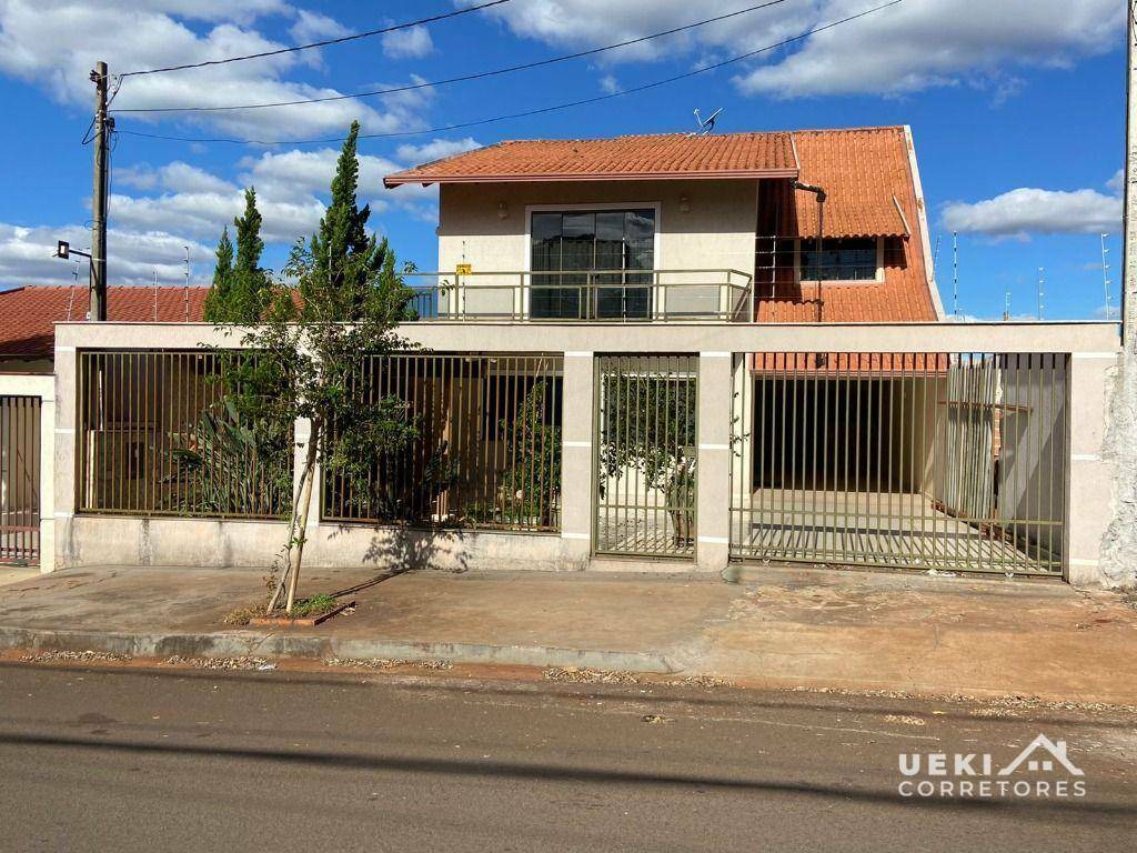 Casa à venda com 3 quartos, 280m² - Foto 1