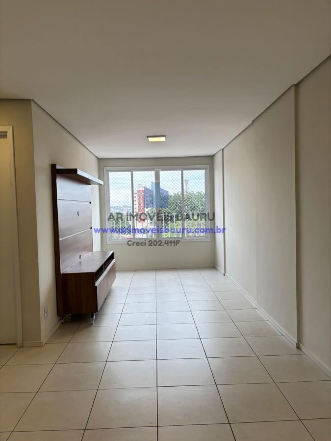 Apartamento à venda com 2 quartos, 62m² - Foto 2