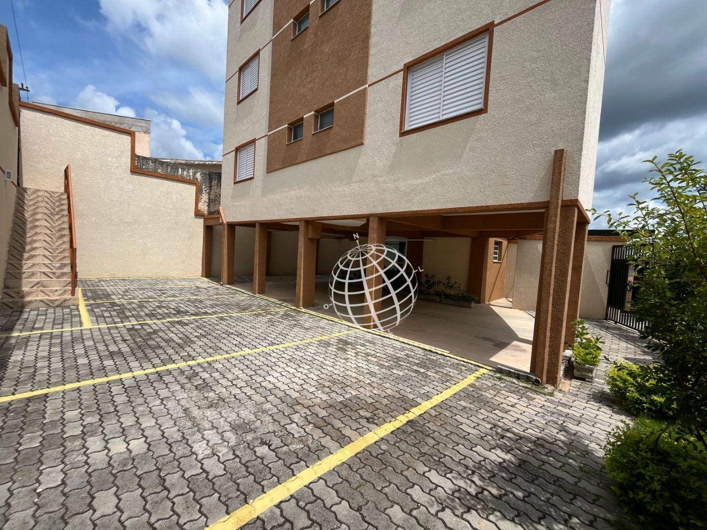 Apartamento à venda com 2 quartos, 67m² - Foto 2