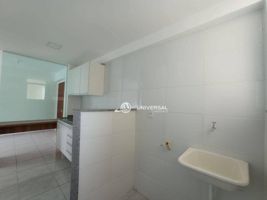 Apartamento para alugar com 2 quartos, 75m² - Foto 8