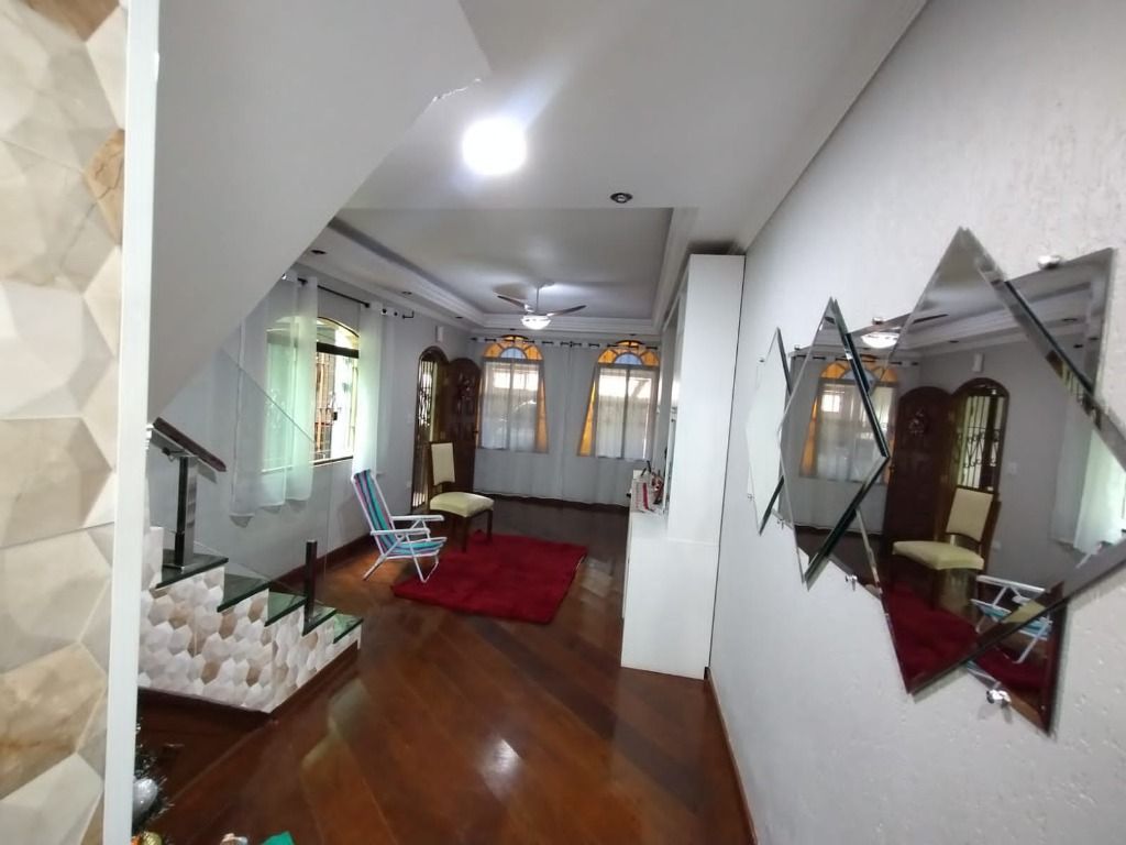 Sobrado à venda com 3 quartos, 220m² - Foto 7