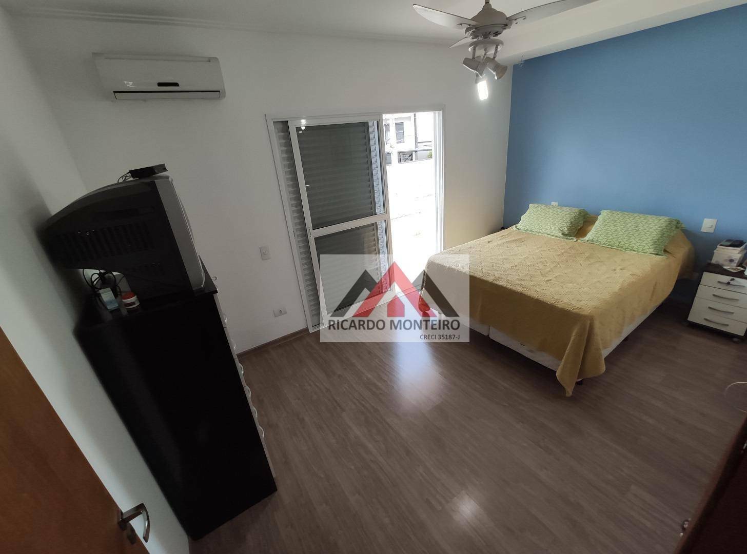 Casa à venda com 4 quartos, 210m² - Foto 15