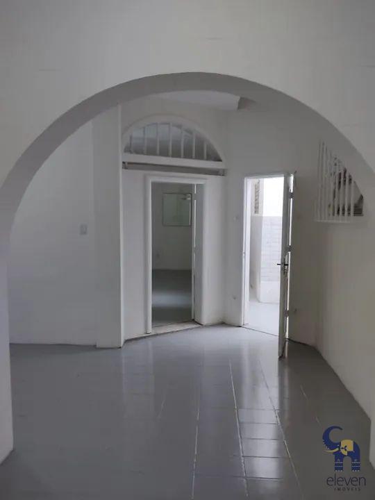 Casa à venda com 7 quartos, 264m² - Foto 18