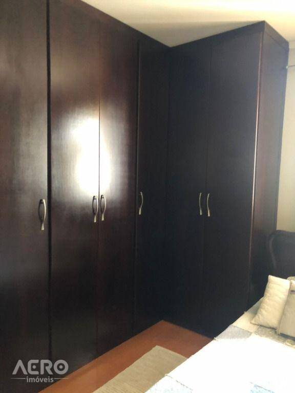 Apartamento à venda com 3 quartos, 155m² - Foto 19