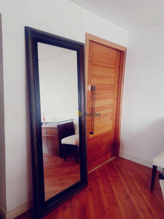 Apartamento à venda com 3 quartos, 130m² - Foto 5