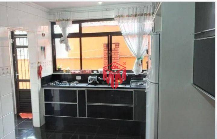 Sobrado à venda e aluguel com 3 quartos, 315m² - Foto 17