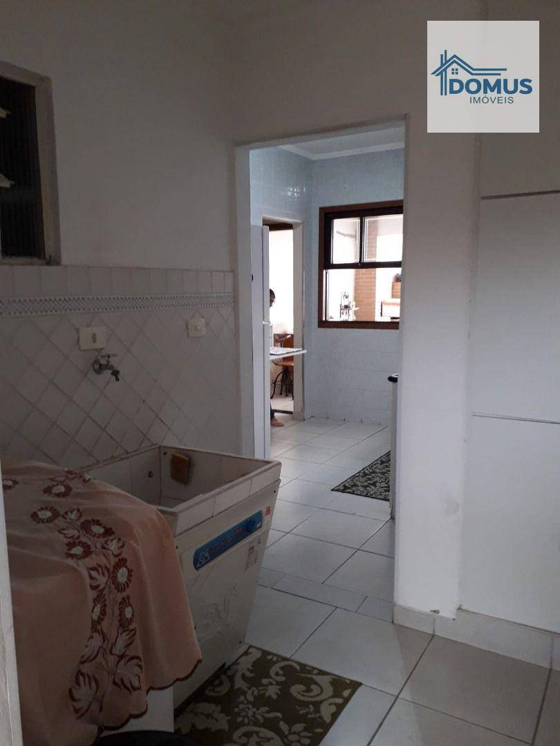 Casa à venda com 4 quartos, 220m² - Foto 25