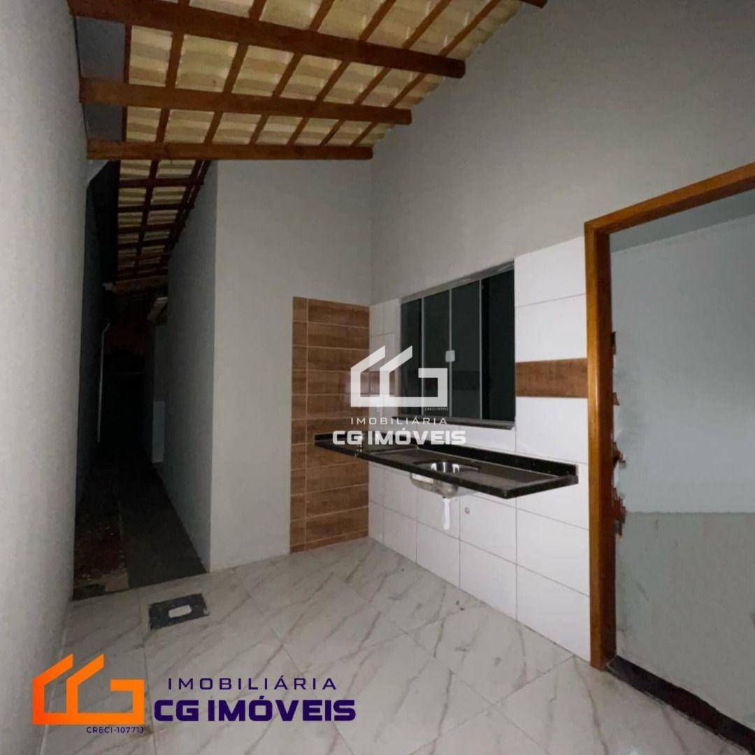 Casa à venda com 2 quartos, 92m² - Foto 2