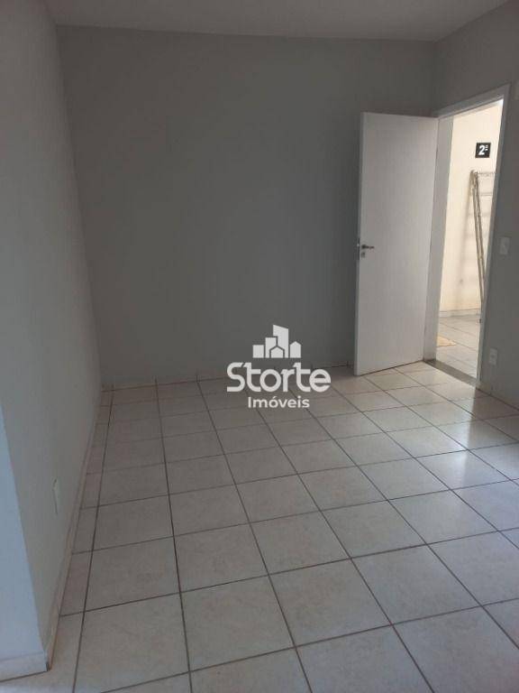 Apartamento à venda com 2 quartos, 43m² - Foto 4