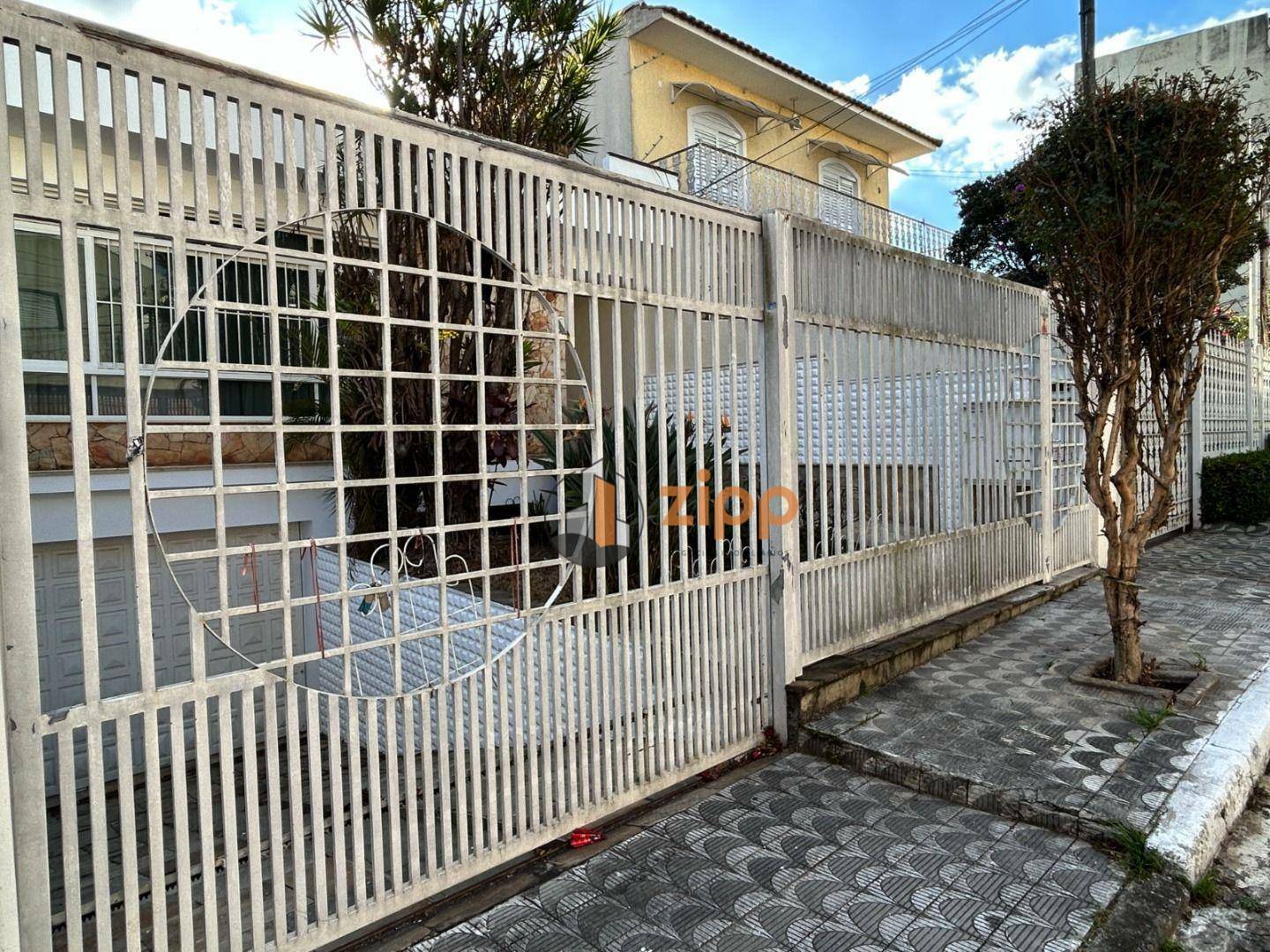 Sobrado à venda com 4 quartos, 256m² - Foto 32