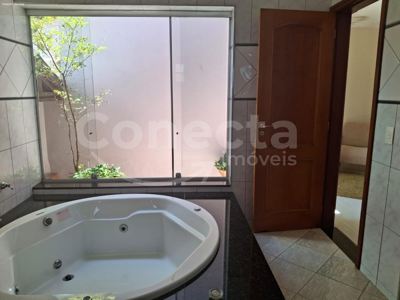 Casa de Condomínio à venda com 3 quartos, 572m² - Foto 23