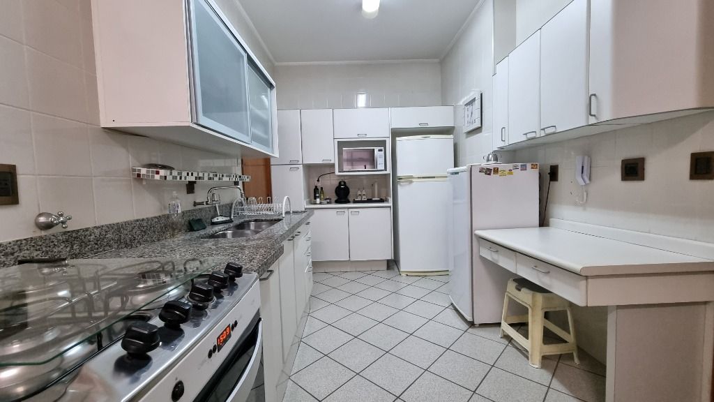 Apartamento à venda com 3 quartos, 130m² - Foto 21