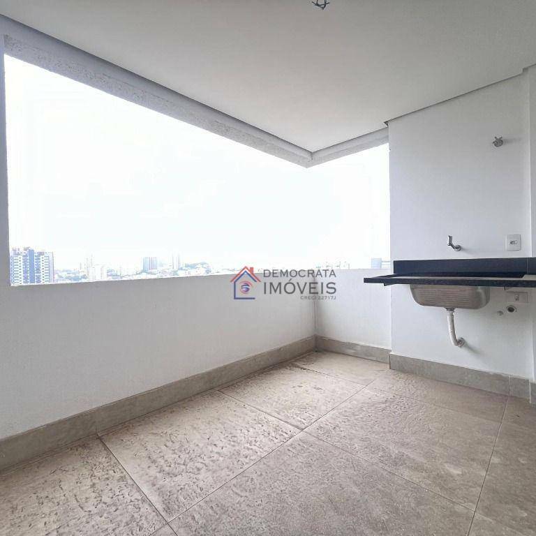 Apartamento à venda com 2 quartos, 67m² - Foto 5