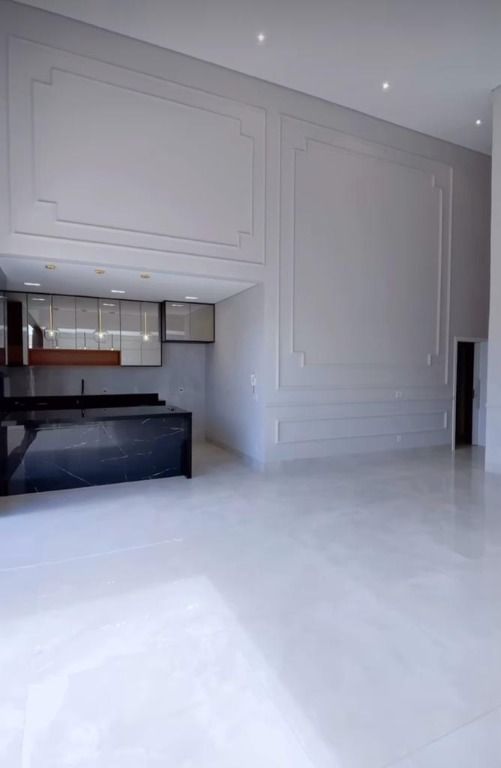 Casa de Condomínio à venda com 3 quartos, 219m² - Foto 4