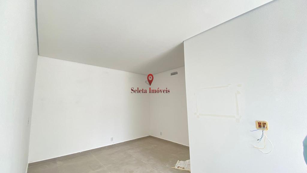 Casa à venda com 5 quartos, 298m² - Foto 22