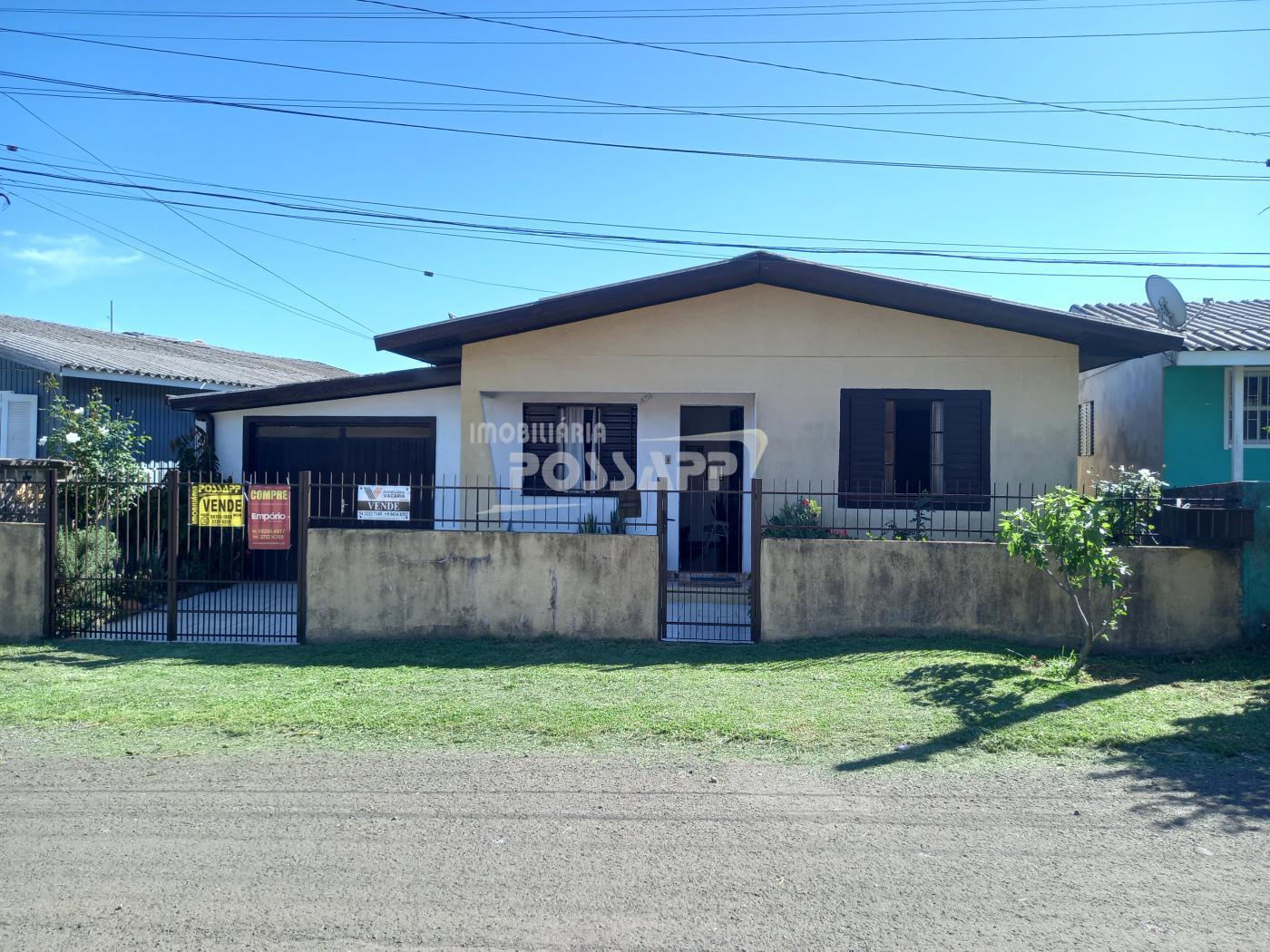 Casa à venda com 3 quartos, 300m² - Foto 1