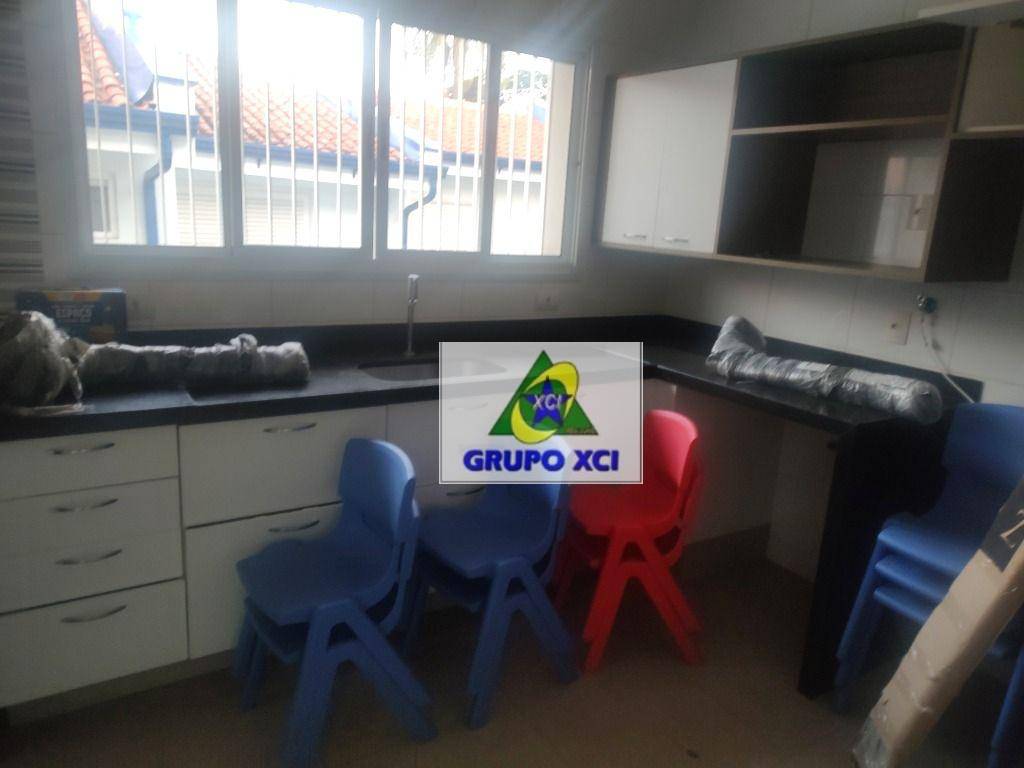 Casa para alugar com 4 quartos, 459m² - Foto 13