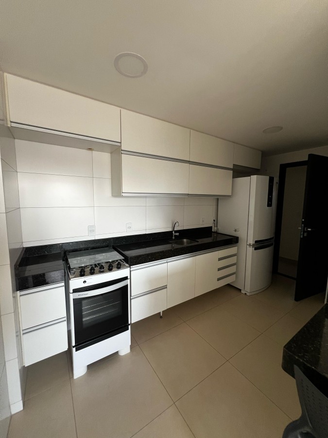 Apartamento à venda com 3 quartos, 97m² - Foto 6