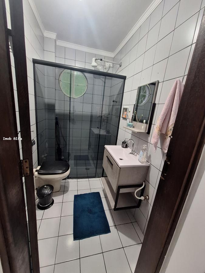 Sobrado à venda com 3 quartos, 180m² - Foto 2