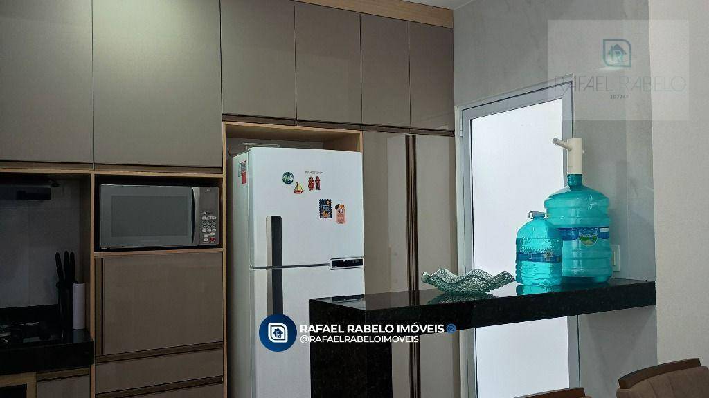 Casa à venda com 3 quartos, 90m² - Foto 11