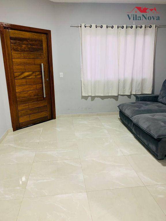 Casa à venda com 3 quartos, 150m² - Foto 1