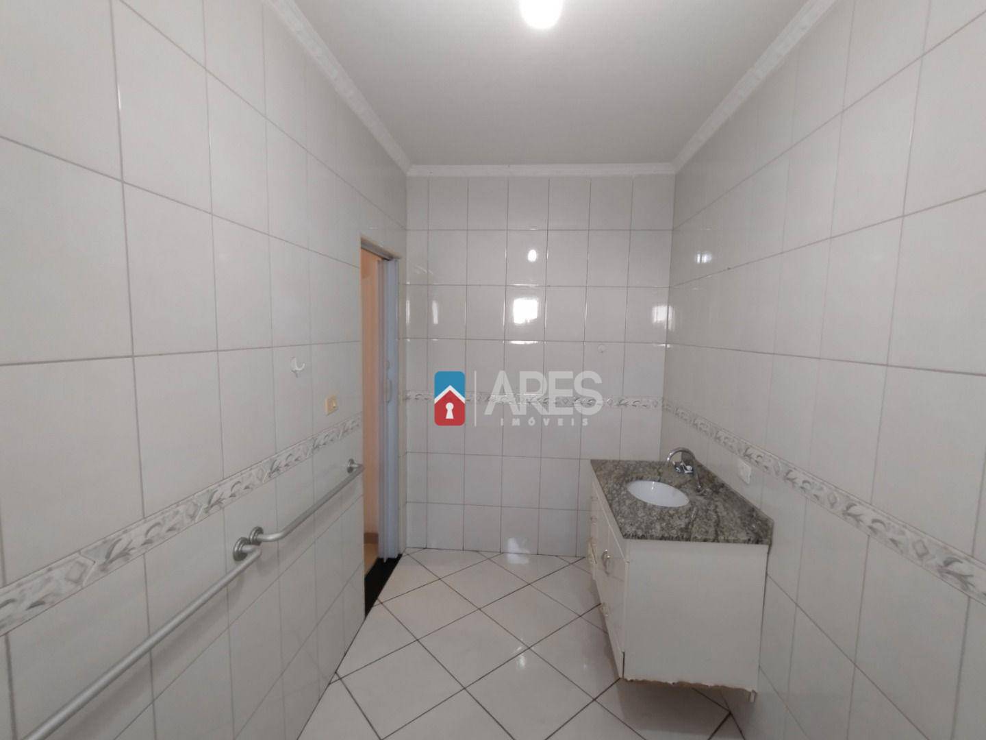 Casa à venda com 4 quartos, 300m² - Foto 11