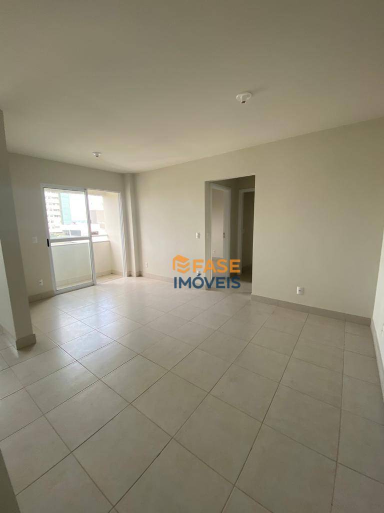 Apartamento à venda com 2 quartos, 61m² - Foto 2