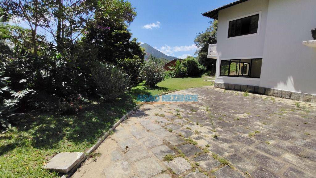 Casa de Condomínio à venda com 5 quartos, 460m² - Foto 6
