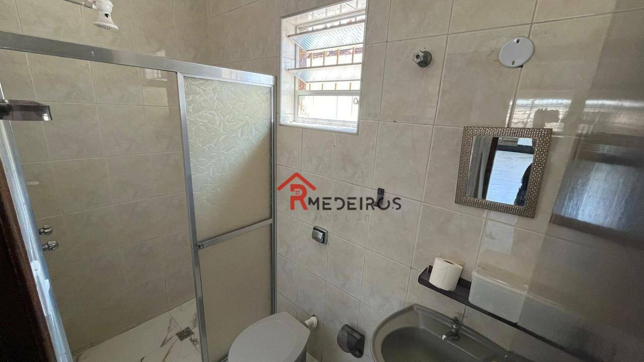 Casa para alugar com 3 quartos, 180m² - Foto 17