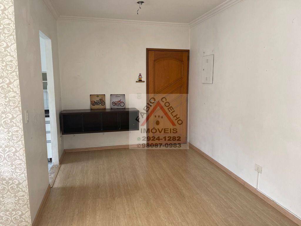 Apartamento à venda com 2 quartos, 63m² - Foto 13