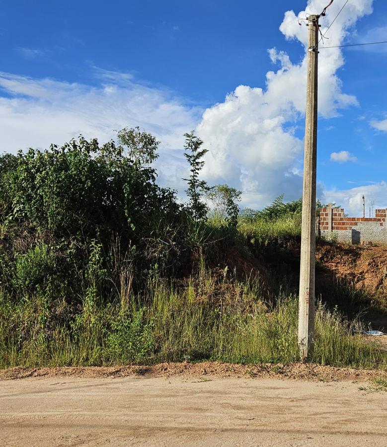 Terreno à venda, 450m² - Foto 1