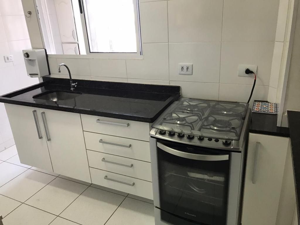 Apartamento à venda com 3 quartos, 73m² - Foto 2