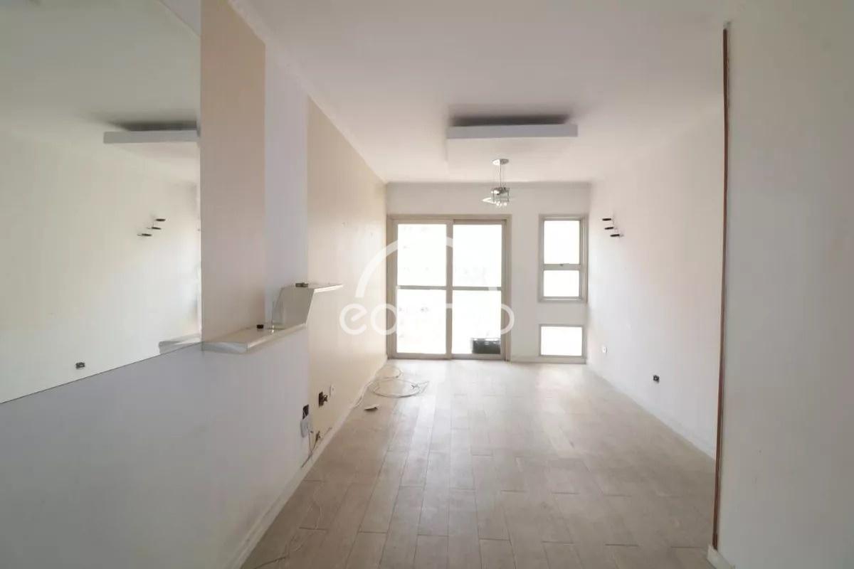 Apartamento à venda com 2 quartos, 68m² - Foto 4