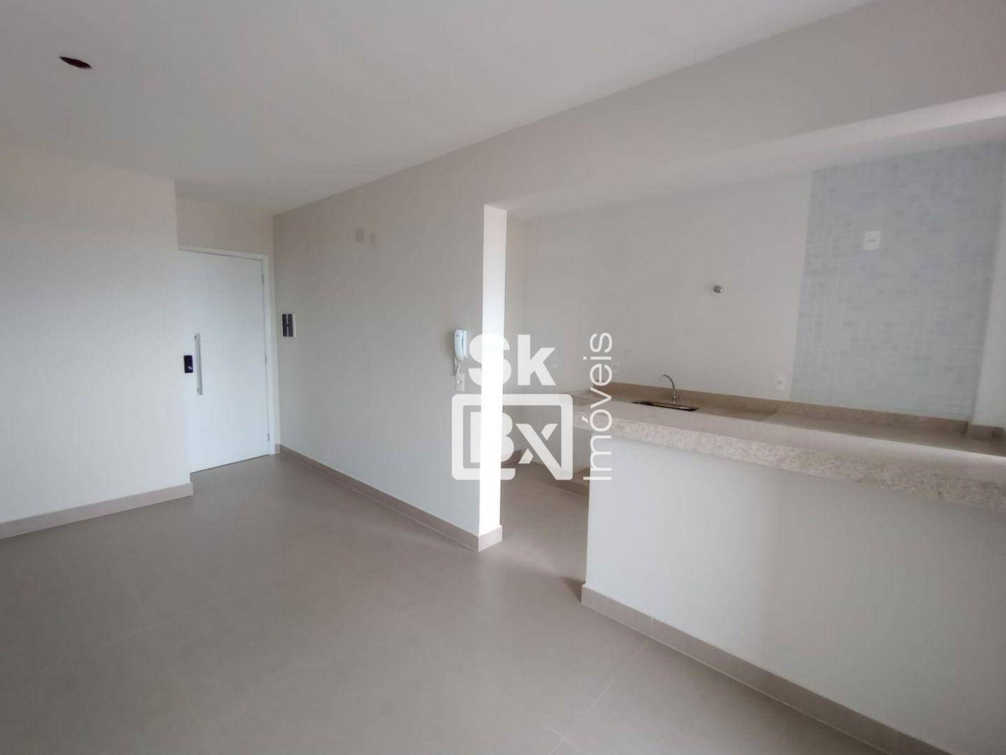 Apartamento à venda com 3 quartos, 79m² - Foto 1