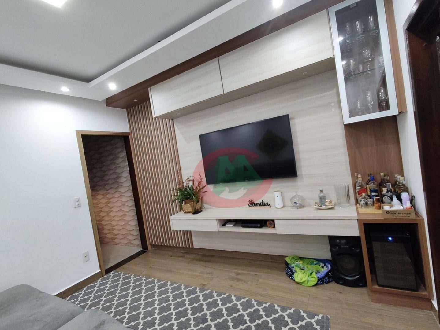 Casa à venda com 2 quartos, 82m² - Foto 4