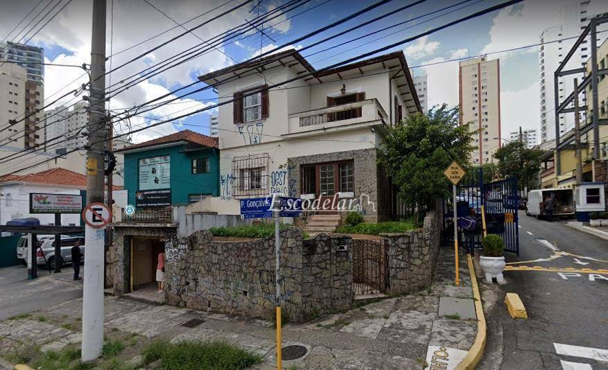 Sobrado à venda com 3 quartos, 335m² - Foto 1