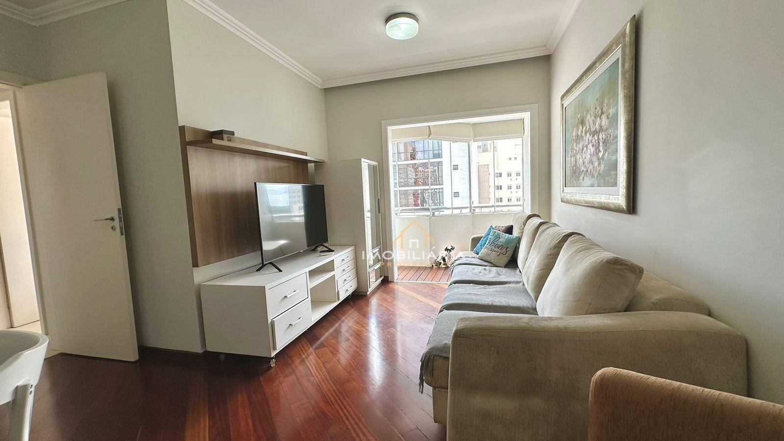 Apartamento para alugar com 3 quartos, 76m² - Foto 4