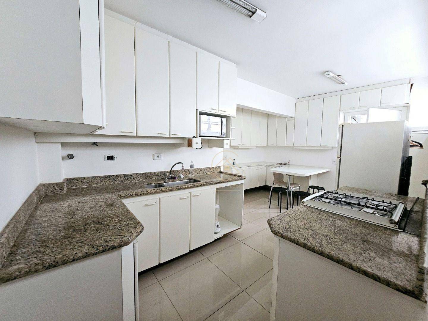 Apartamento à venda e aluguel com 3 quartos, 134m² - Foto 2