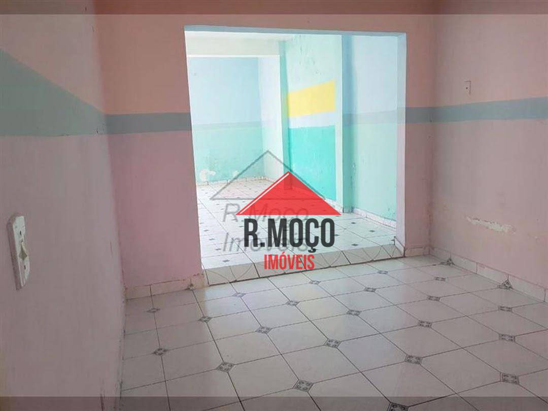 Sobrado à venda com 10 quartos, 219m² - Foto 49