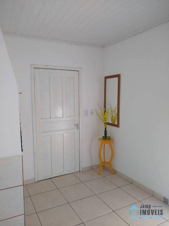 Apartamento à venda com 2 quartos, 40m² - Foto 4