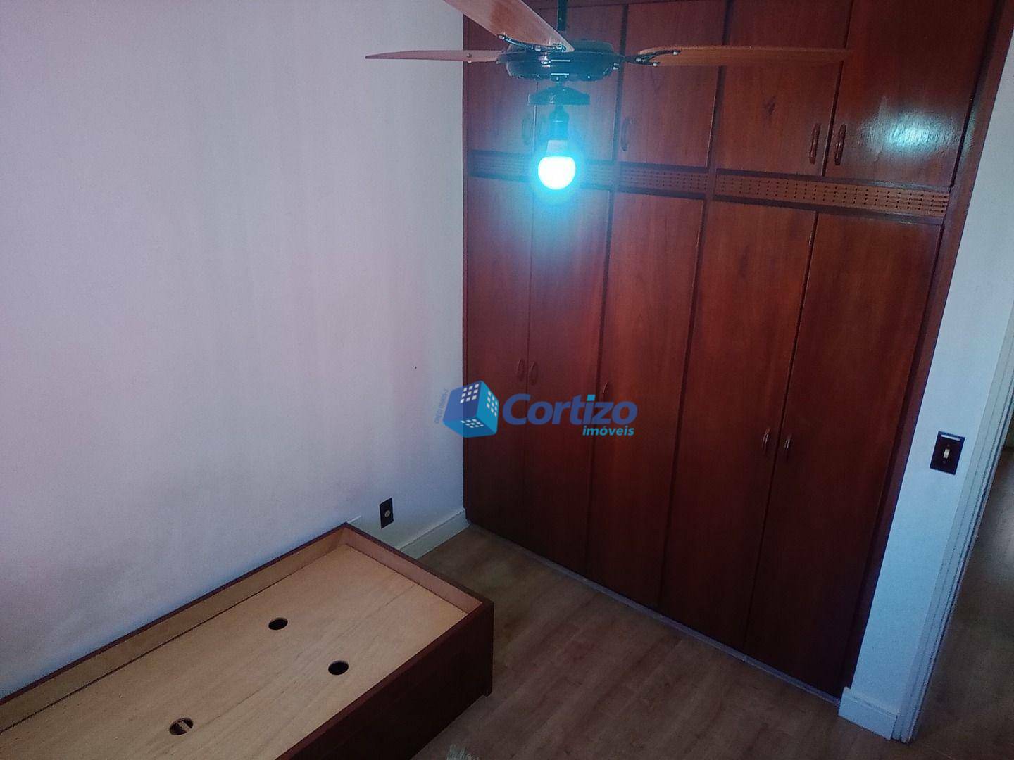 Apartamento à venda com 3 quartos, 96m² - Foto 9