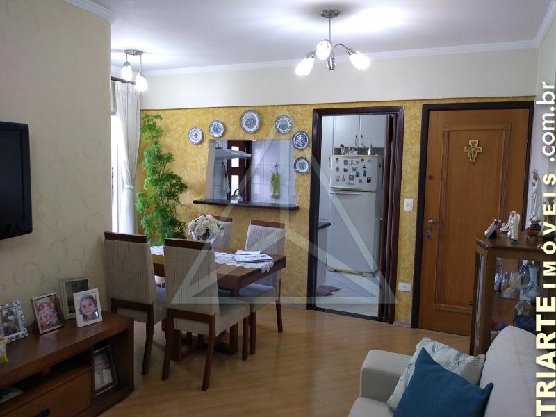 Apartamento à venda com 3 quartos, 76m² - Foto 1