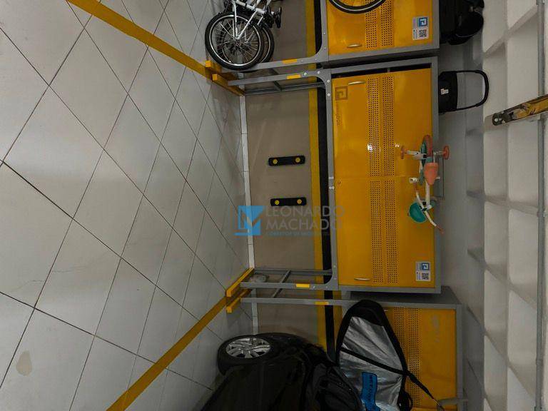 Apartamento à venda com 3 quartos, 165m² - Foto 20